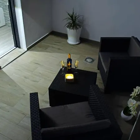 Lola, Con Jacuzzi Apartamento